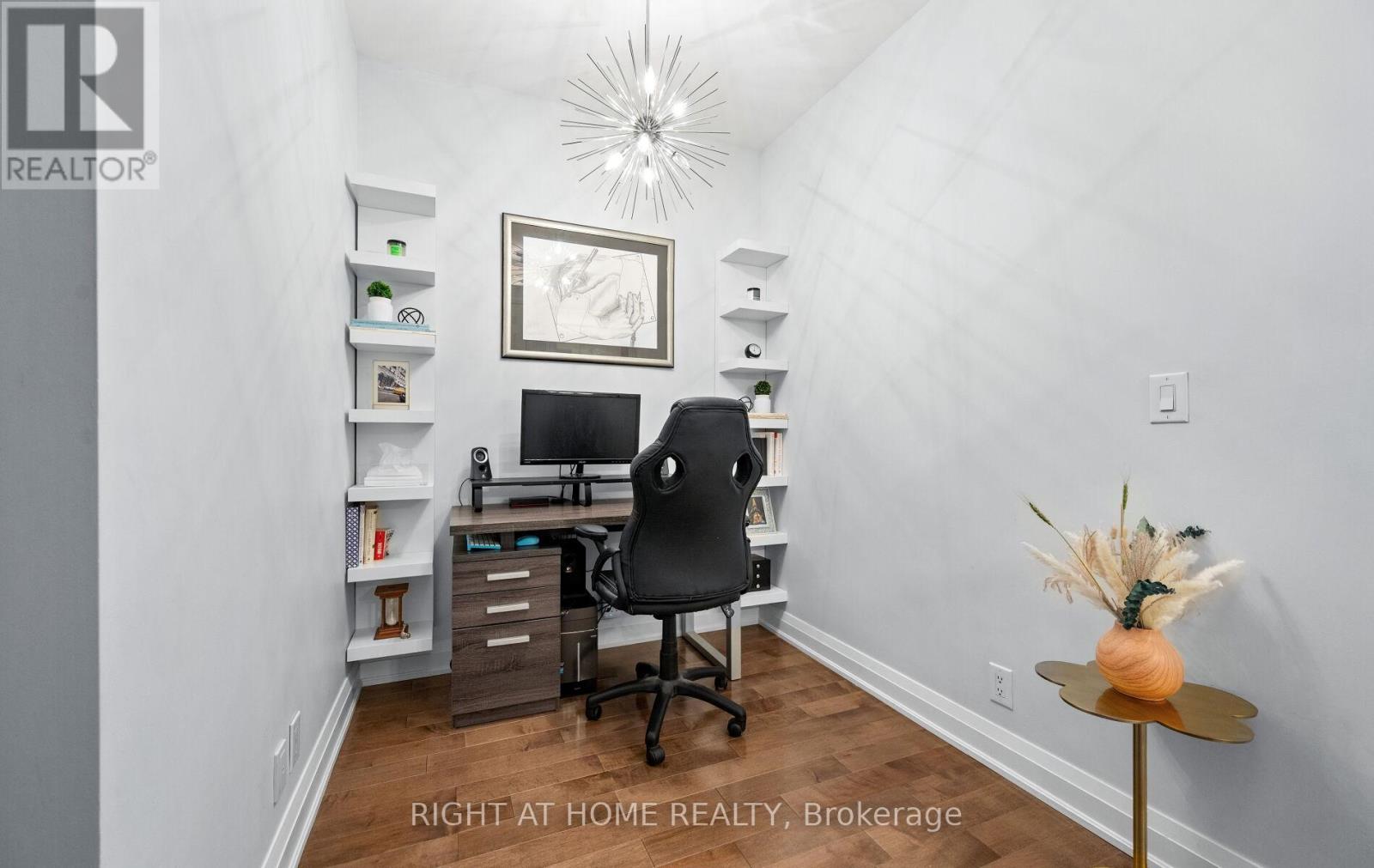 4902 Lph - 50 Absolute Avenue, Mississauga (City Centre), Ontario  L4Z 0A8 - Photo 6 - W12204433
