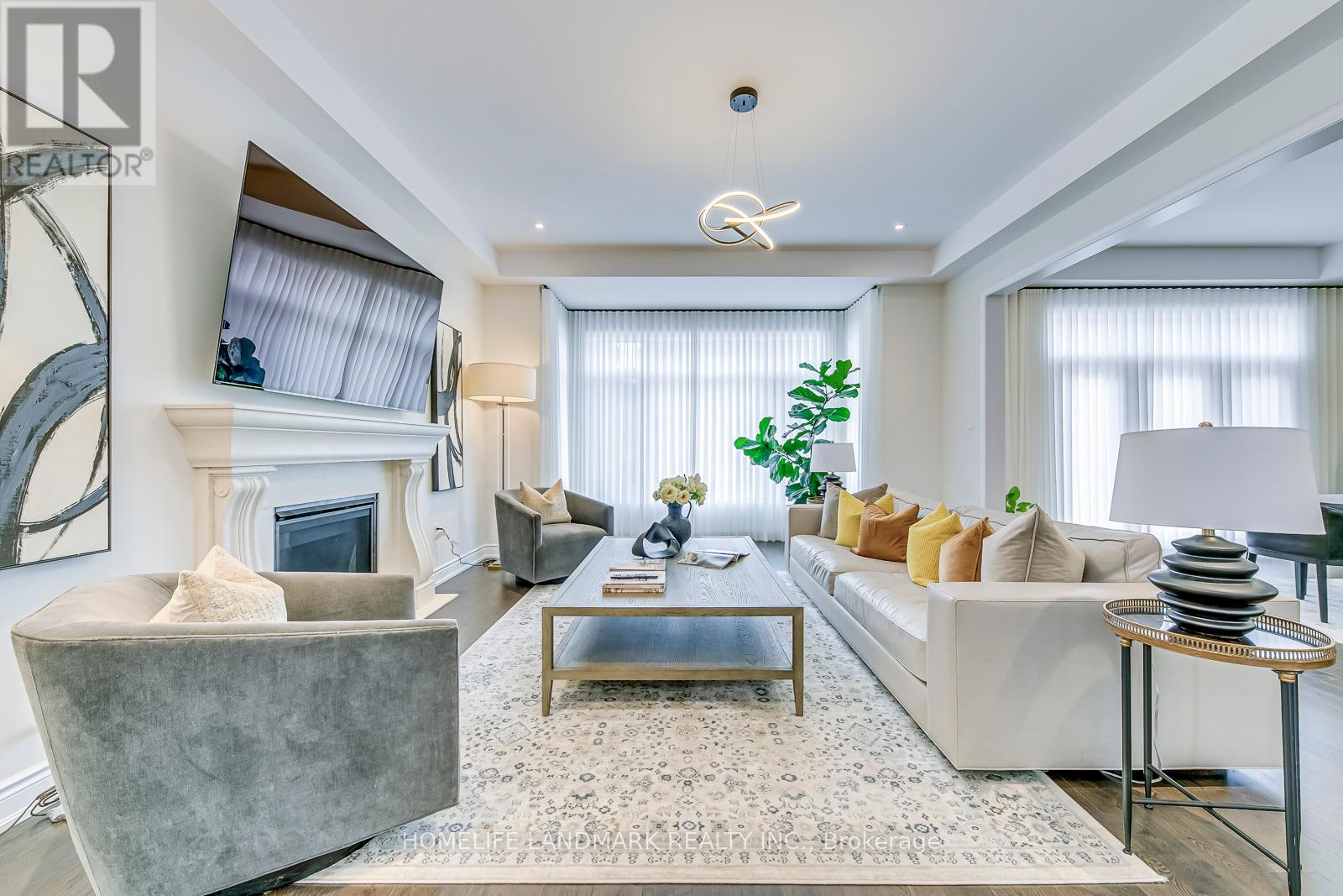 55 Ballmer Trail, Oakville, Ontario  L6H 0V6 - Photo 5 - W12204436