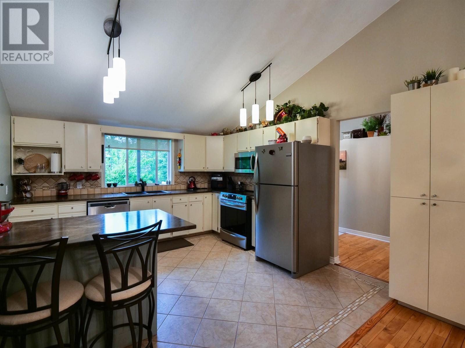 1548 Patchett Road, Quesnel, British Columbia  V2J 7A6 - Photo 3 - R3012632