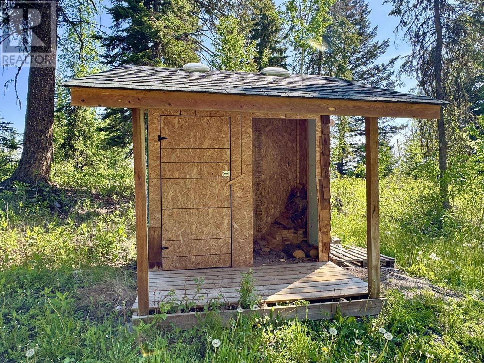 7387 Johnstone Road, Bridge Lake, British Columbia  V0K 1X2 - Photo 17 - R3012639