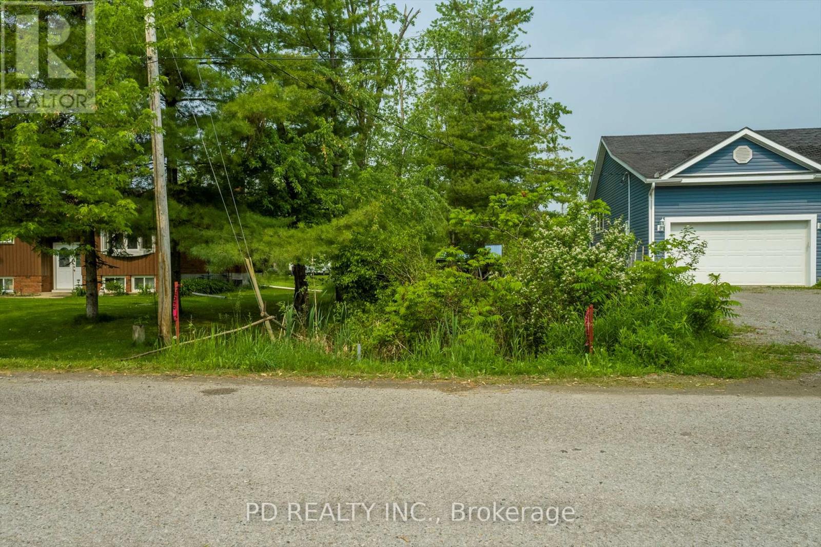 22 Helen Drive, Kawartha Lakes, Ontario  K0L 2W0 - Photo 10 - X12197614
