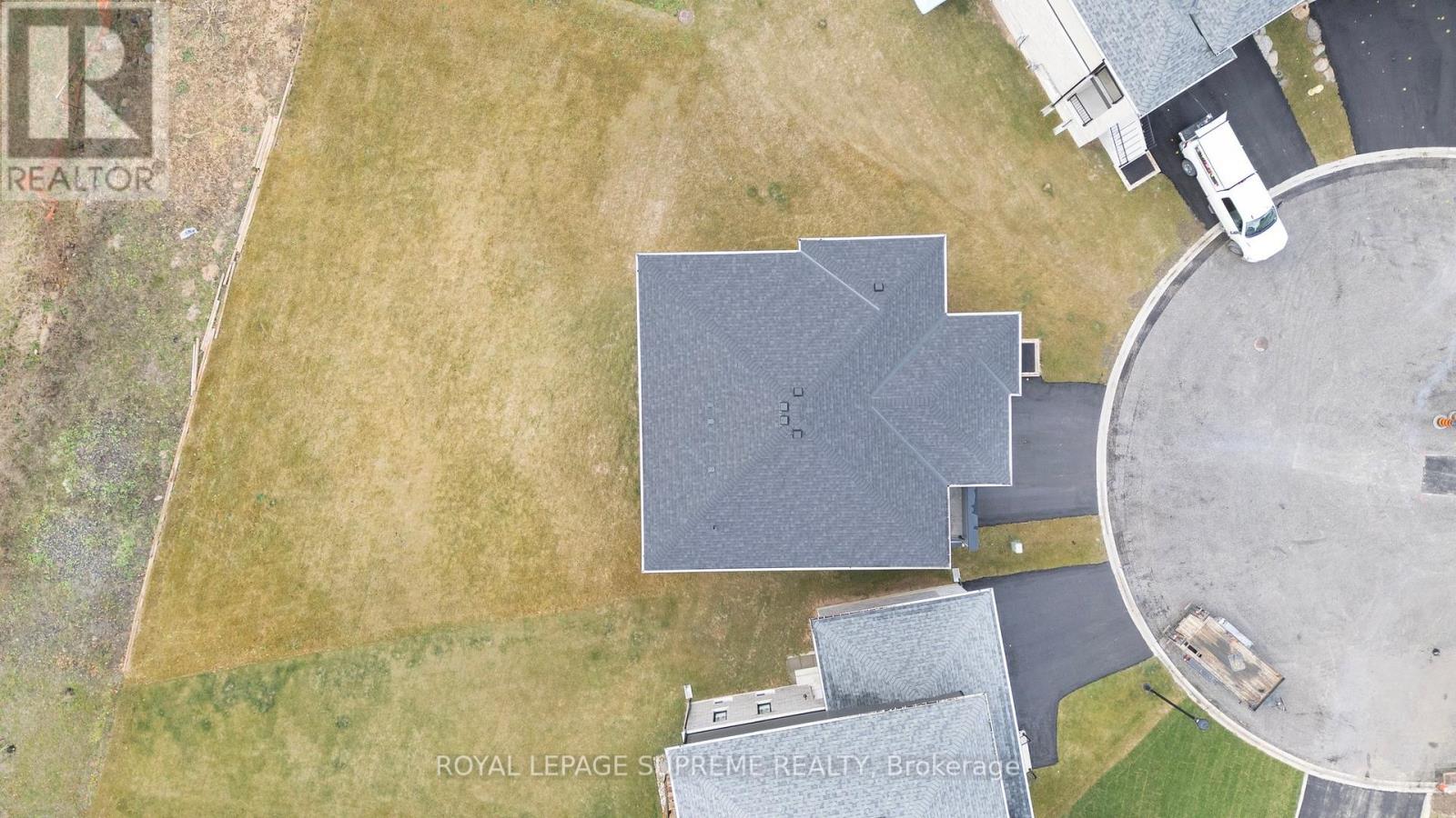 101 Sebastian Street, Blue Mountains, Ontario  N0H 1J0 - Photo 3 - X12204452