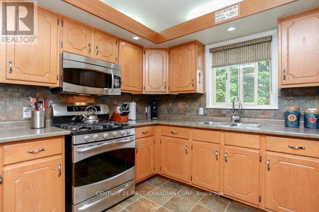 168 Forest Avenue, St. Thomas, Ontario  N5R 2K2 - Photo 16 - X12204458