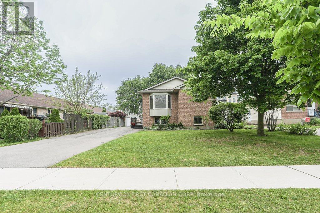 168 Forest Avenue, St. Thomas, Ontario  N5R 2K2 - Photo 2 - X12204458
