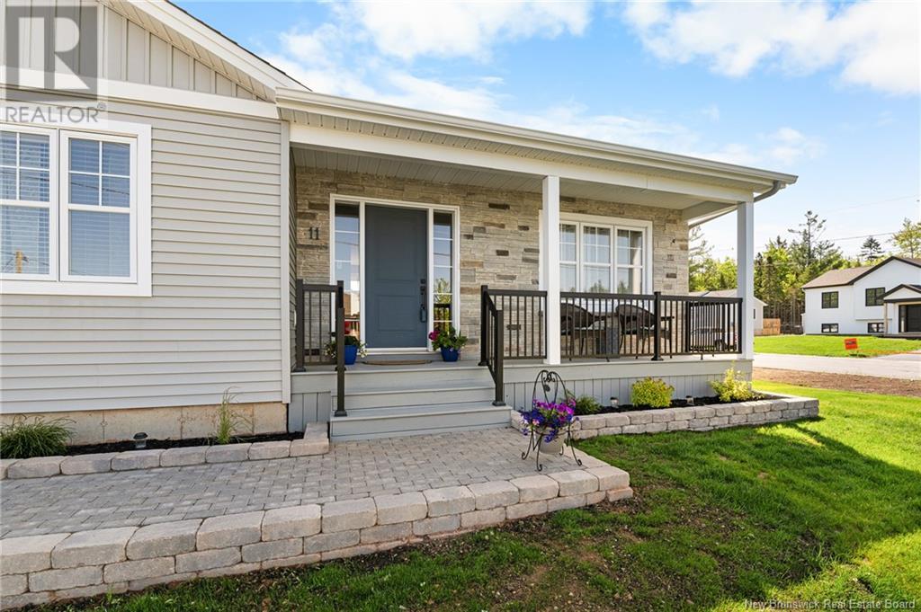 Property at 11 Joanne Street image 5