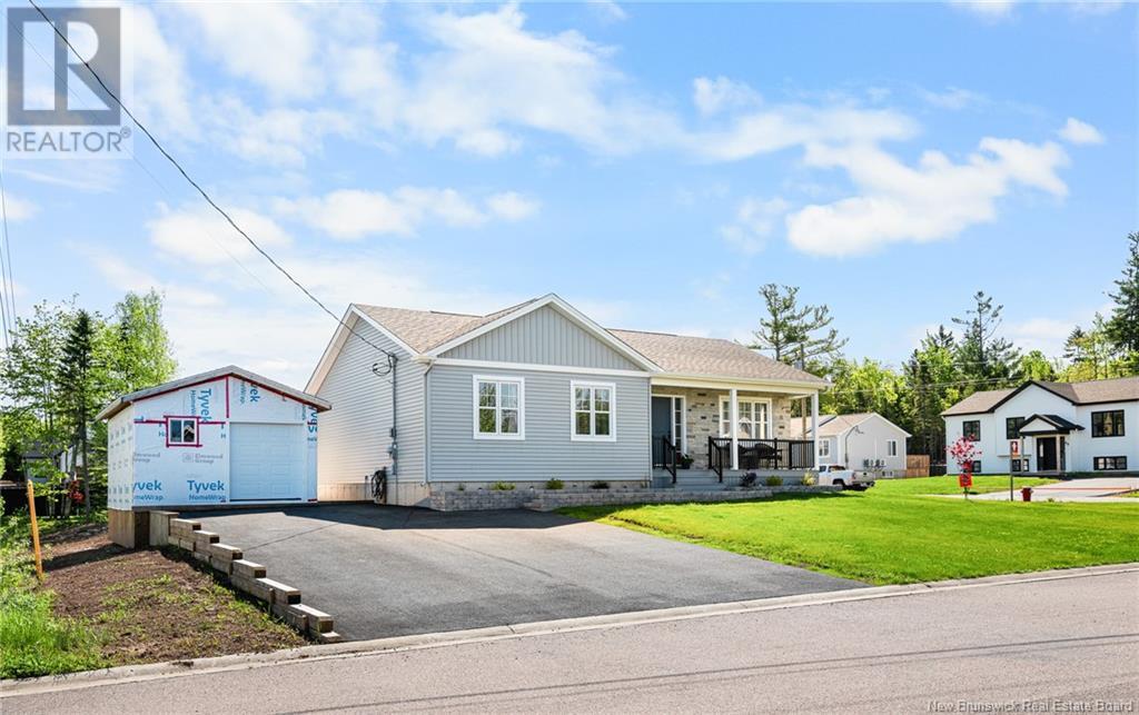 Property at 11 Joanne Street image 2
