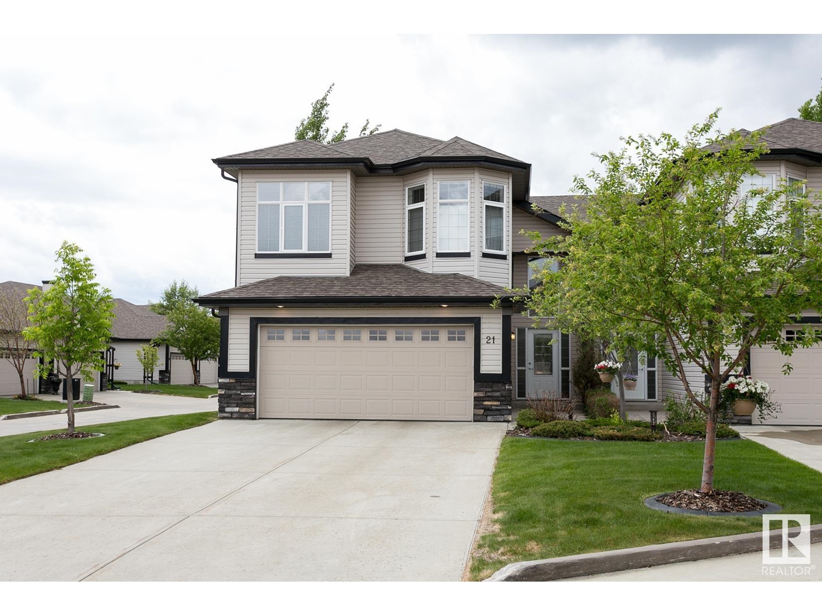#21 12610 15 AV SW, Edmonton, Alberta