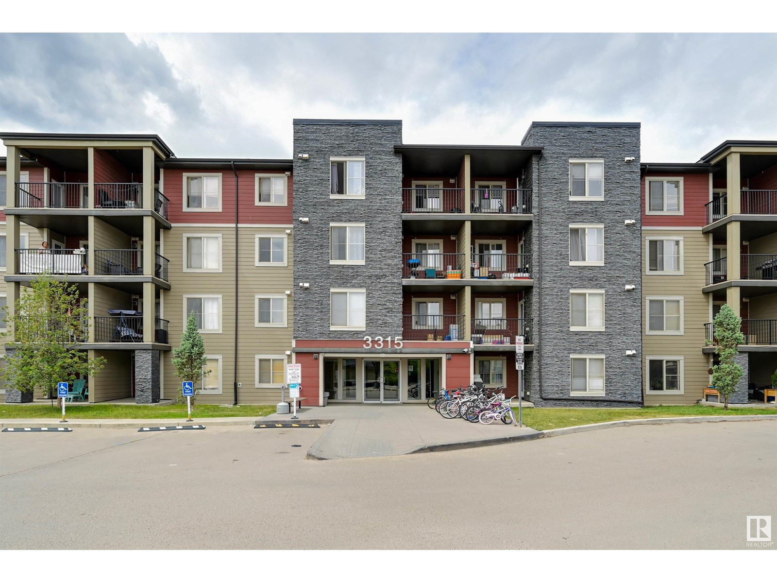 #422 3315 JAMES MOWATT TR SW, Edmonton, Alberta