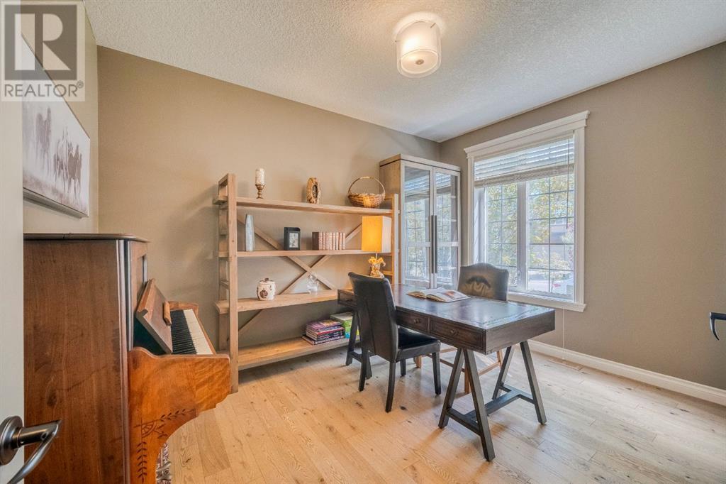 Property at 9322 14 Avenue SW image 3