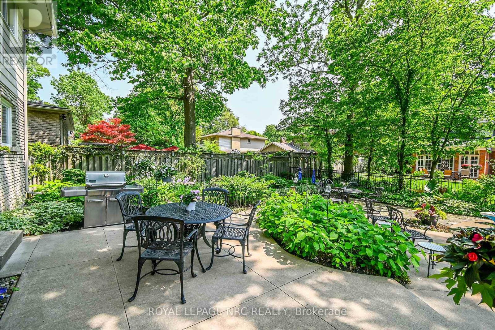 7077 Ridgewood Crescent, Niagara Falls (Casey), Ontario  L2J 2C2 - Photo 41 - X12204456