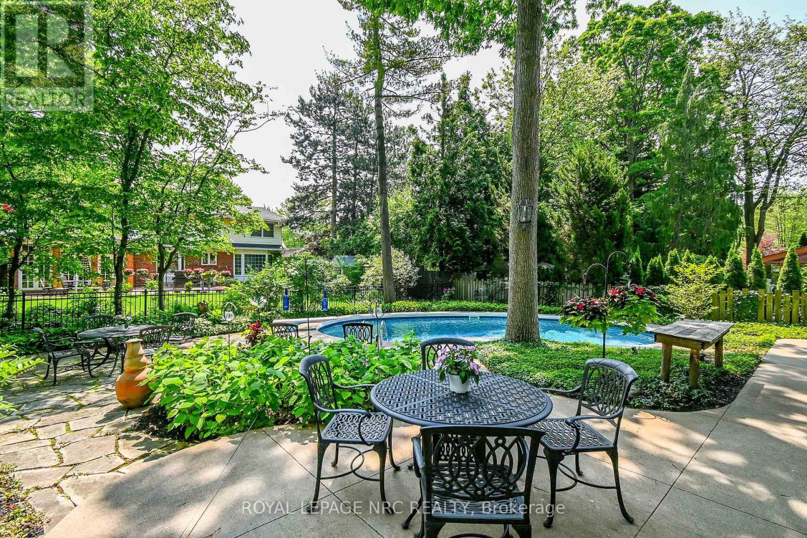 7077 Ridgewood Crescent, Niagara Falls (Casey), Ontario  L2J 2C2 - Photo 42 - X12204456