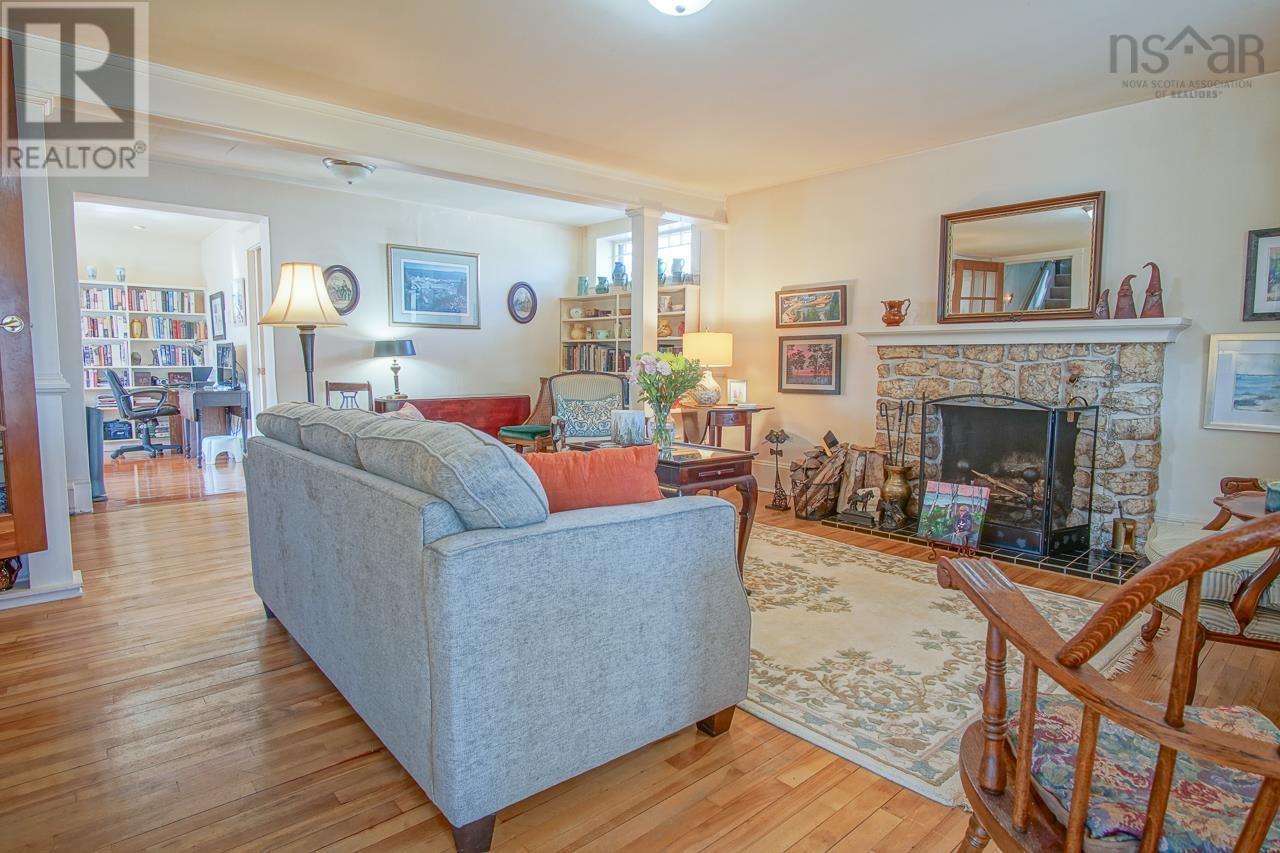Property at 14 Academy Street image 5