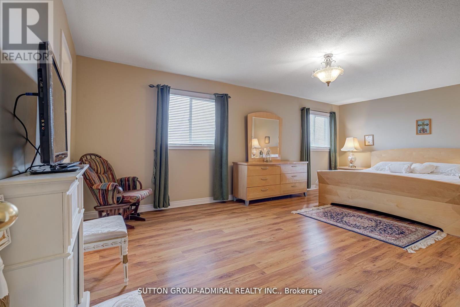 393 Coachwhip Trail, Newmarket, Ontario  L3X 2R2 - Photo 24 - N12204464