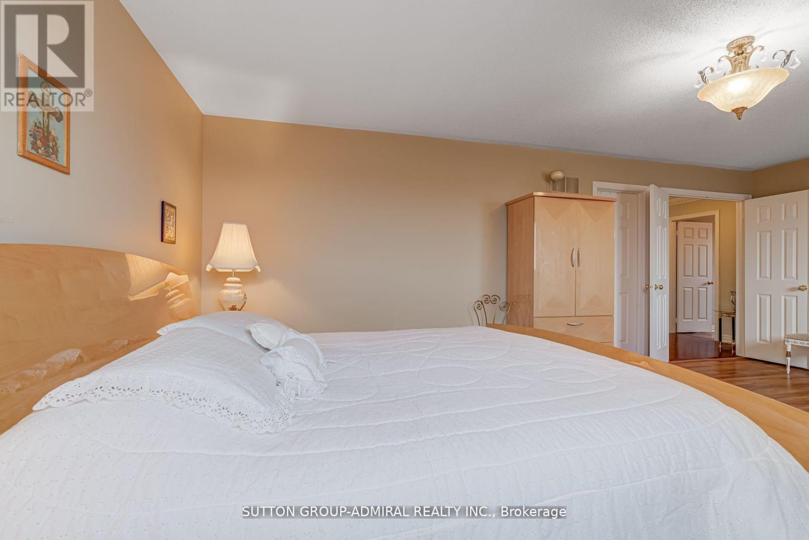 393 Coachwhip Trail, Newmarket, Ontario  L3X 2R2 - Photo 25 - N12204464