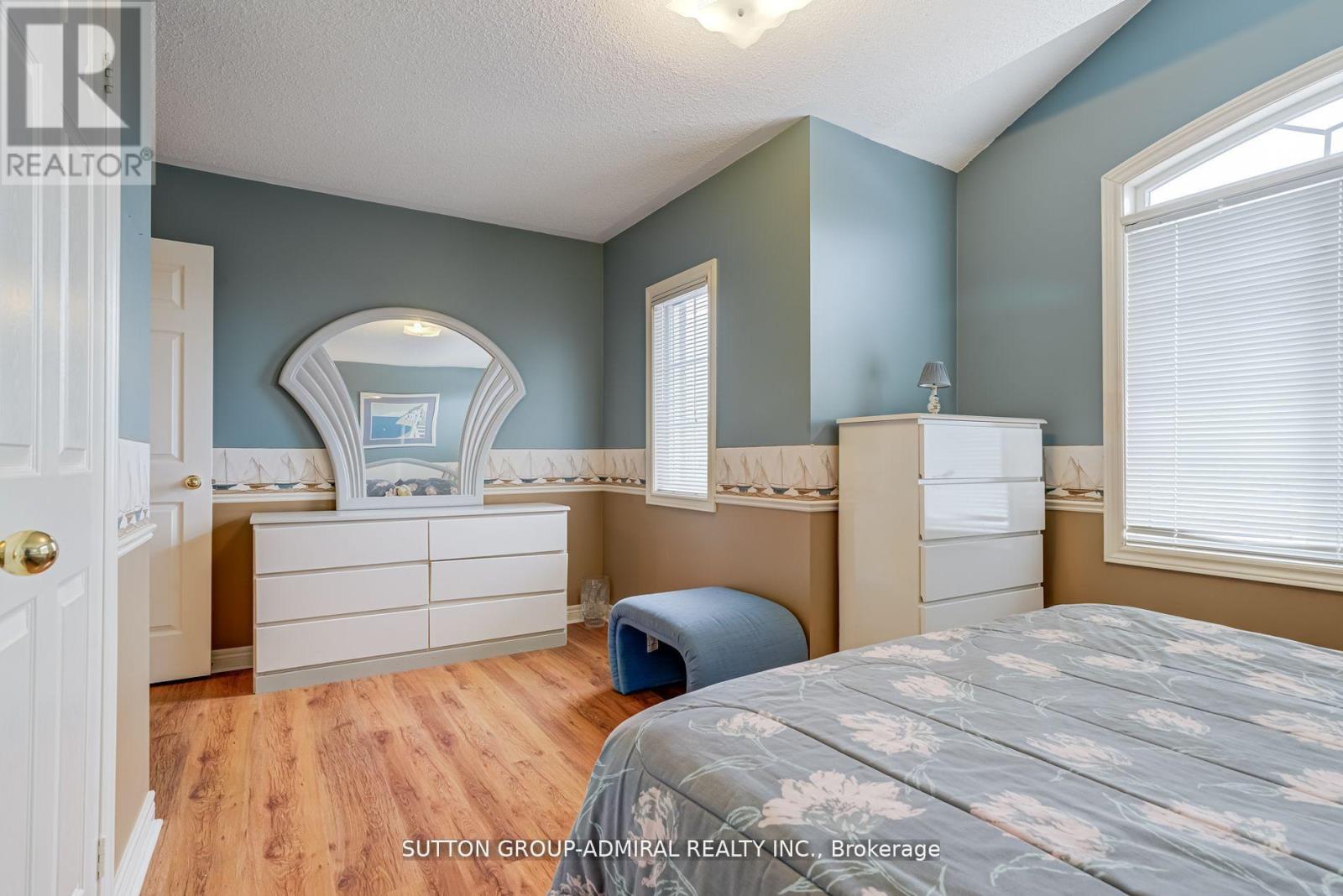 393 Coachwhip Trail, Newmarket, Ontario  L3X 2R2 - Photo 37 - N12204464