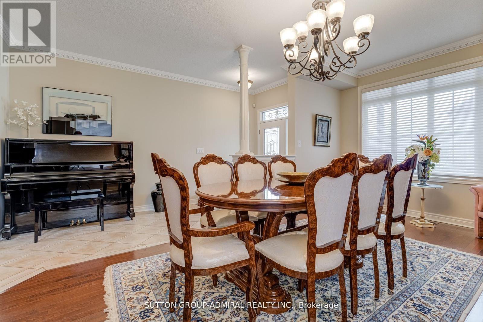 393 Coachwhip Trail, Newmarket, Ontario  L3X 2R2 - Photo 9 - N12204464