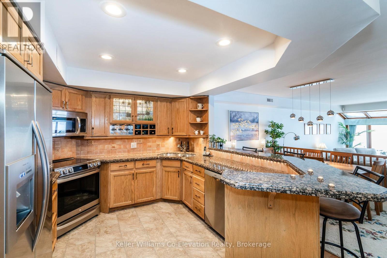 7 - 8 Beck Boulevard, Penetanguishene, Ontario  L9M 1C3 - Photo 7 - S12201945