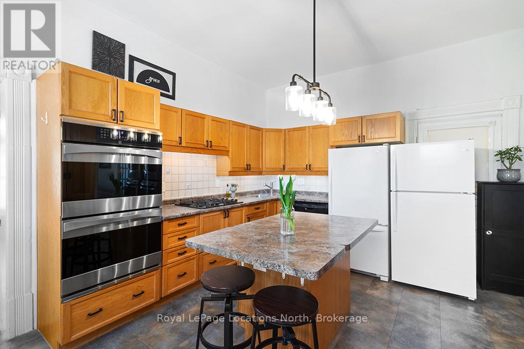 72 Colborne Street, Goderich, Ontario  N7A 2V9 - Photo 13 - X12027860