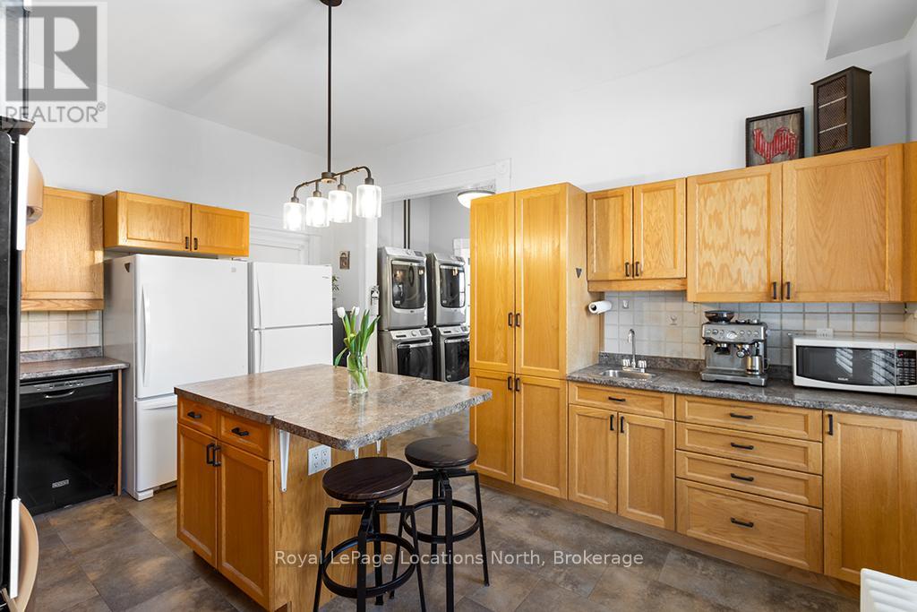 72 Colborne Street, Goderich, Ontario  N7A 2V9 - Photo 12 - X12027860
