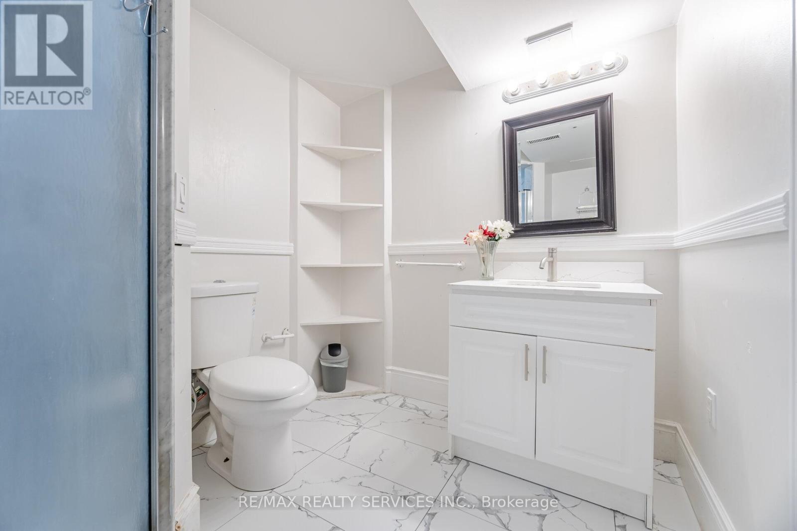 16 Vivians Crescent, Brampton, Ontario  L6Y 4T9 - Photo 33 - W12204463