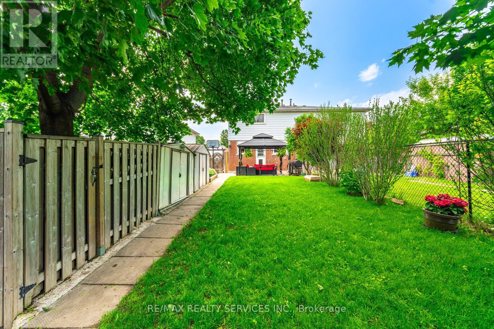 137 Archdekin Drive, Brampton, Ontario  L6V 1Y8 - Photo 36 - W12204466