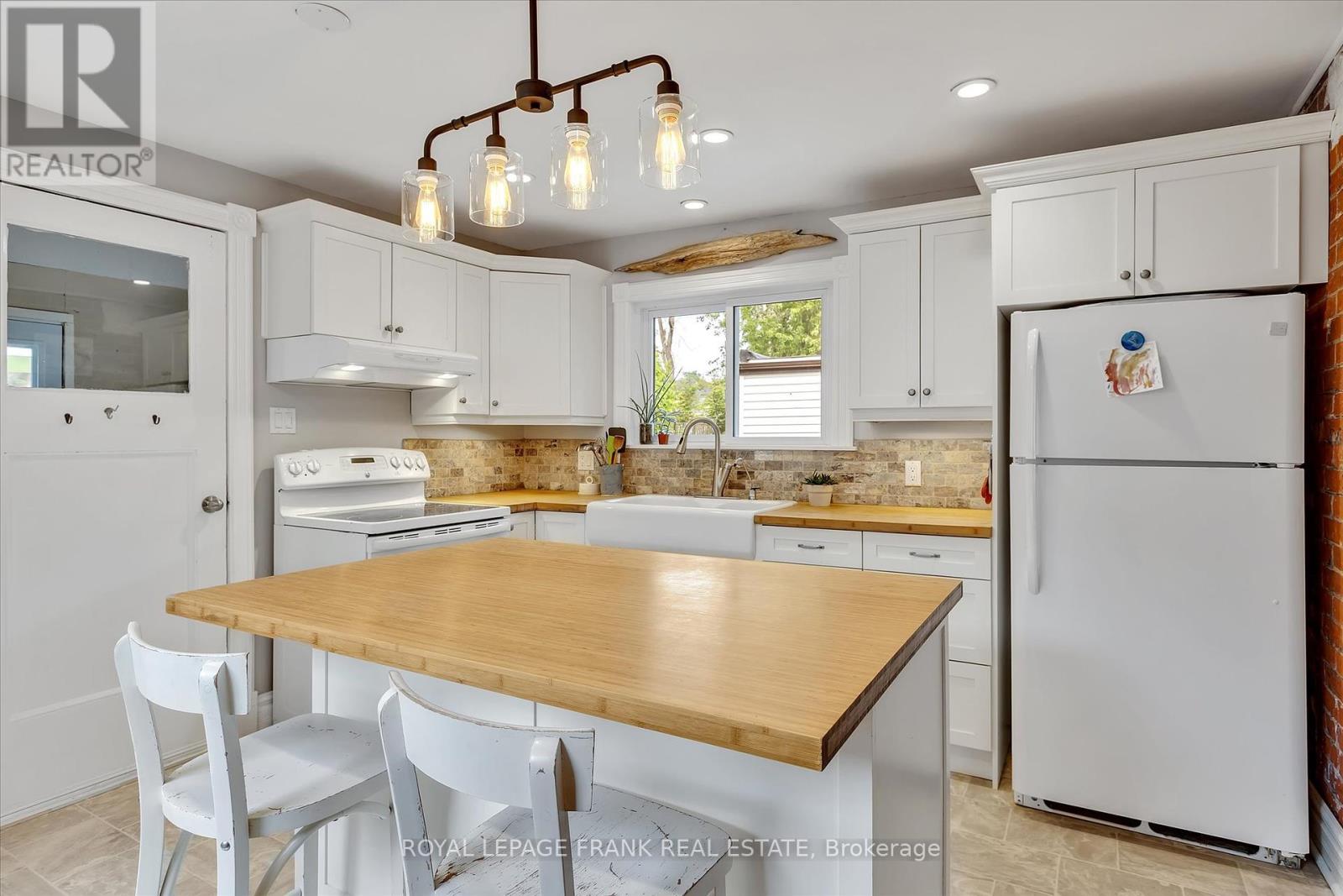 224 Munroe Avenue, Peterborough East, Ontario  K9H 1H8 - Photo 17 - X12204522