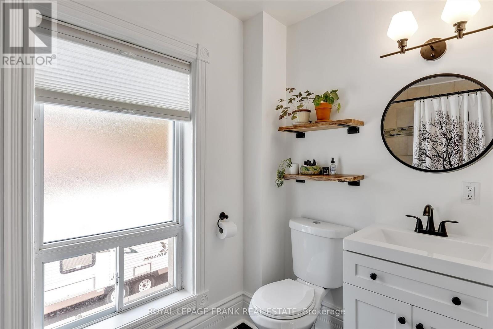 224 Munroe Avenue, Peterborough East, Ontario  K9H 1H8 - Photo 30 - X12204522