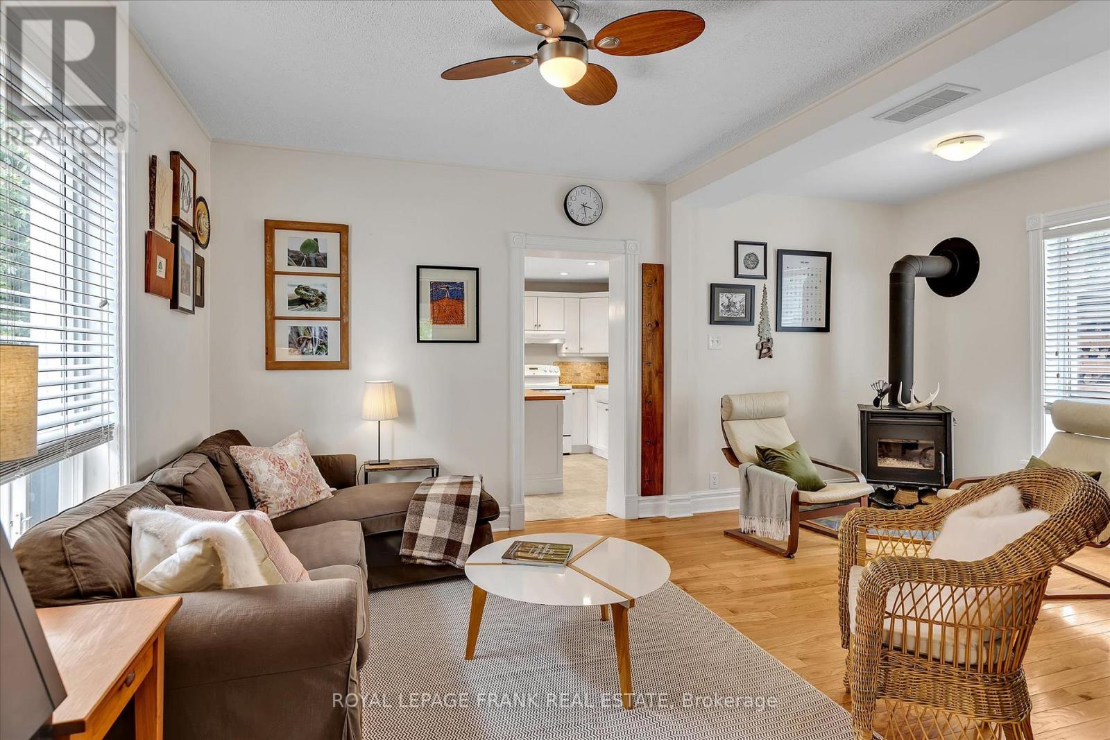 224 Munroe Avenue, Peterborough East, Ontario  K9H 1H8 - Photo 8 - X12204522