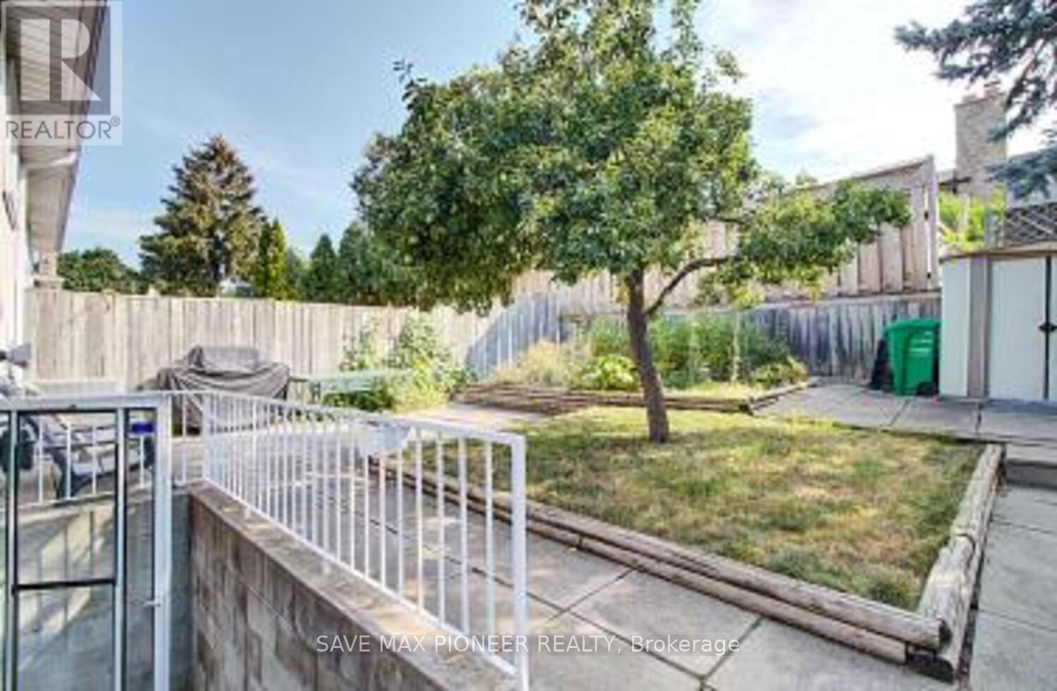 122 Centre Street N, Brampton, Ontario  L6V 2Z3 - Photo 33 - W12202284