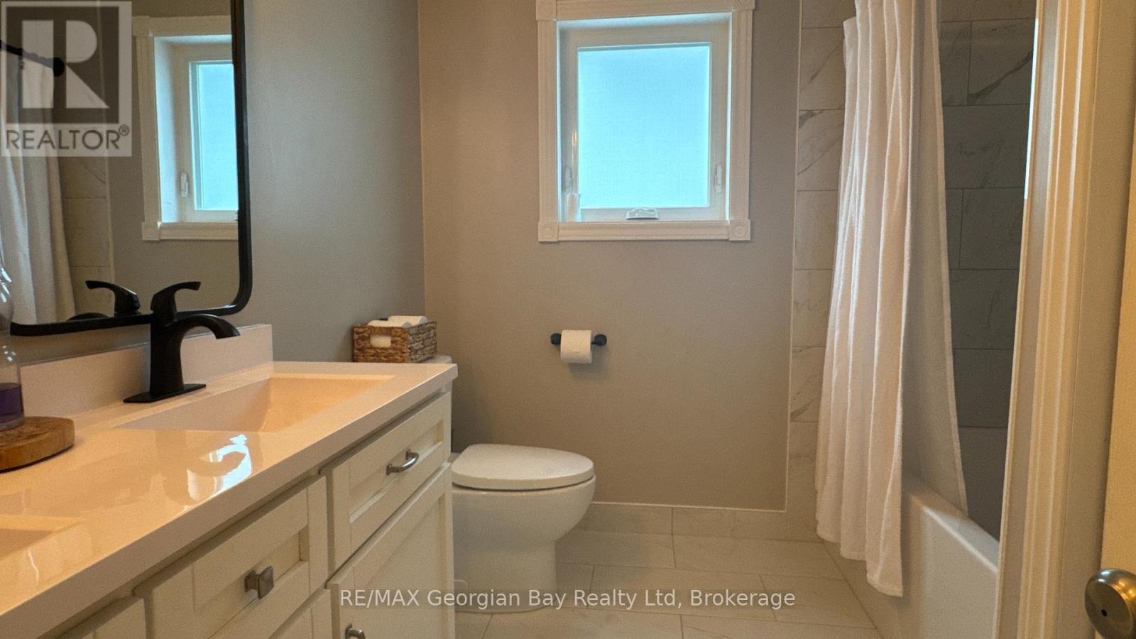 160 John Dillingno Street, Tay, Ontario  L0K 2A0 - Photo 12 - S12204517