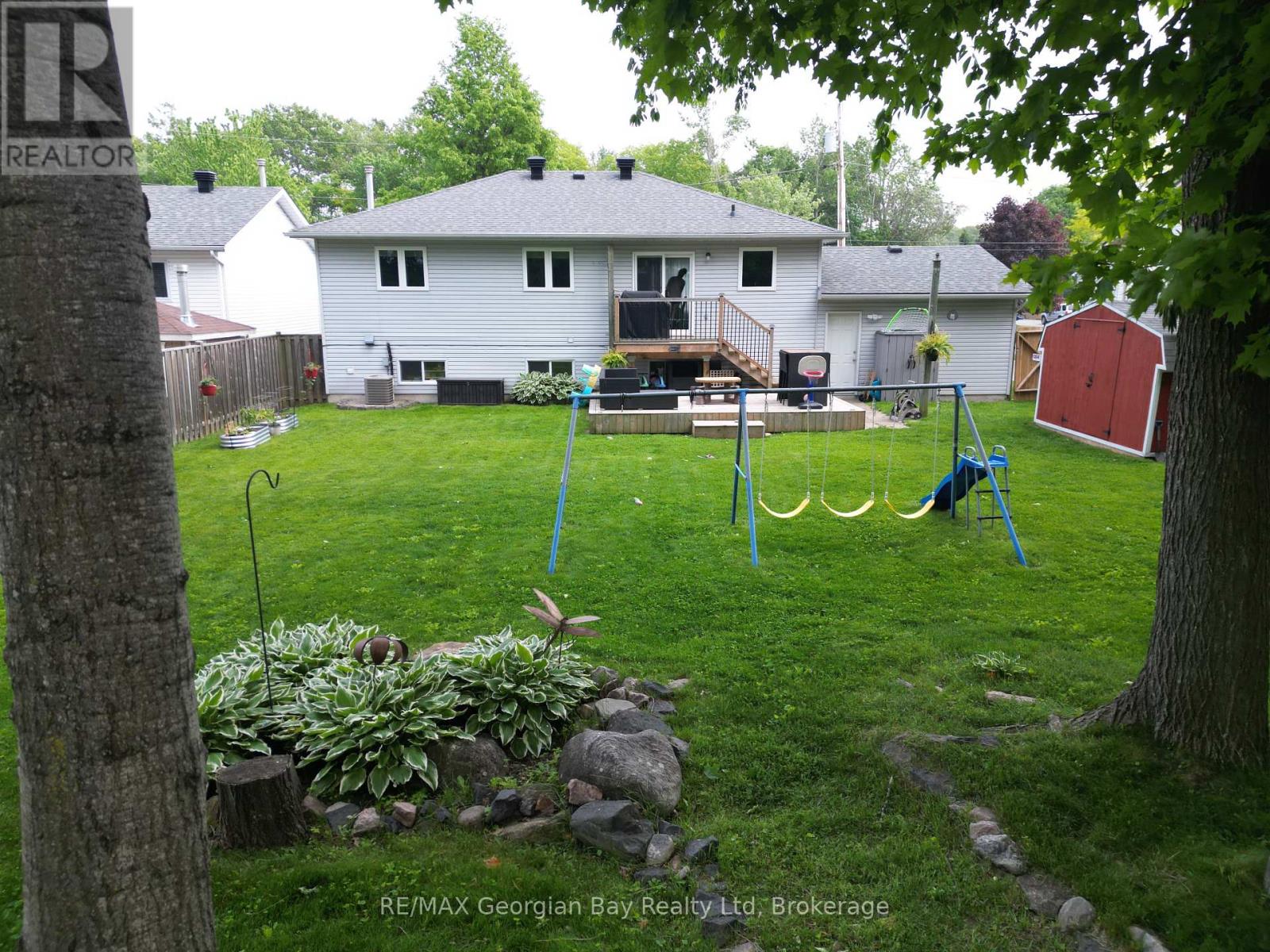 160 John Dillingno Street, Tay, Ontario  L0K 2A0 - Photo 3 - S12204517