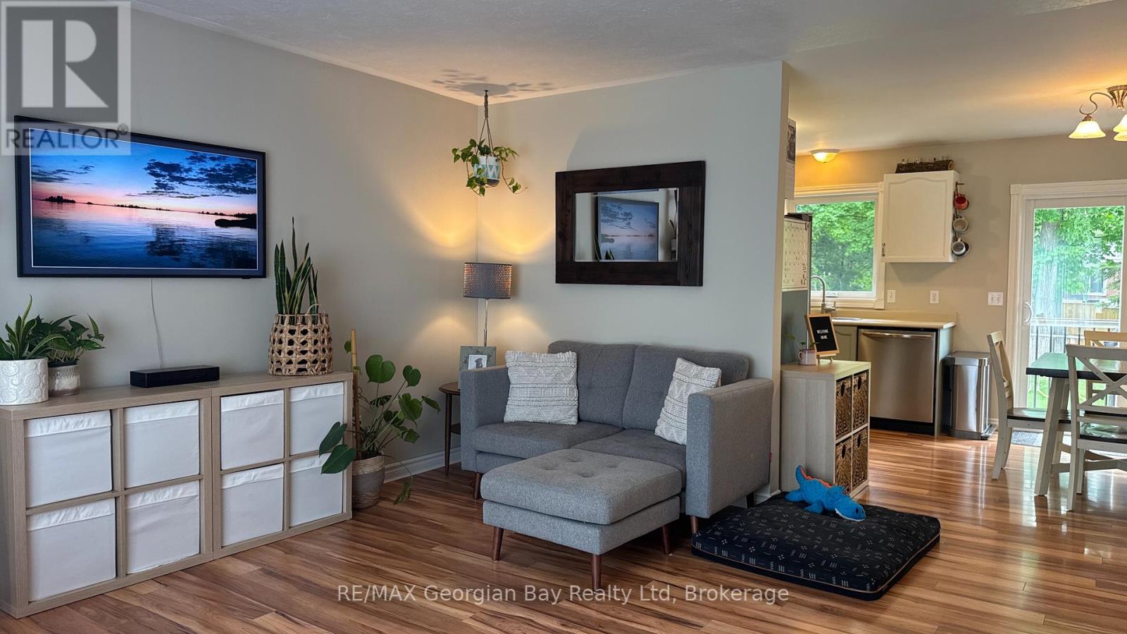 160 John Dillingno Street, Tay, Ontario  L0K 2A0 - Photo 6 - S12204517