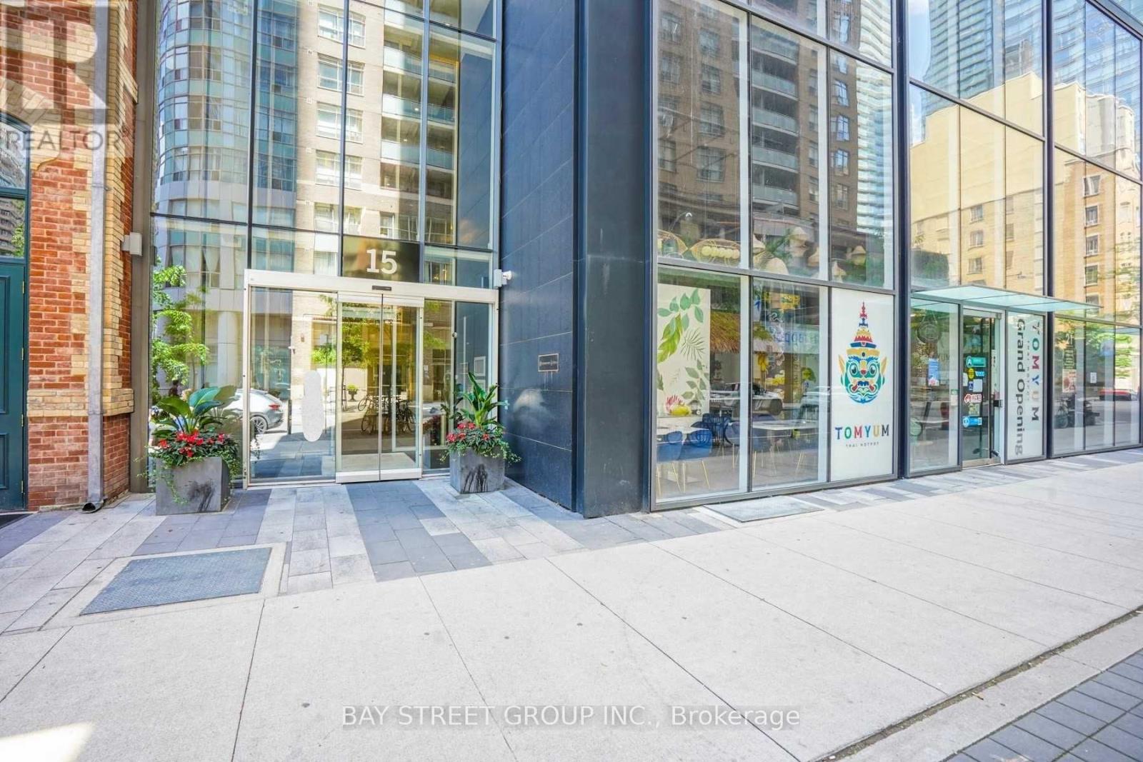 4901 - 15 Grenville Street, Toronto, Ontario  M4Y 0B9 - Photo 2 - C12204514