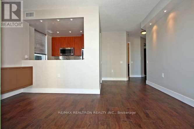 1605 - 85 Bloor Street E, Toronto, Ontario  M4W 3Y1 - Photo 3 - C12204548