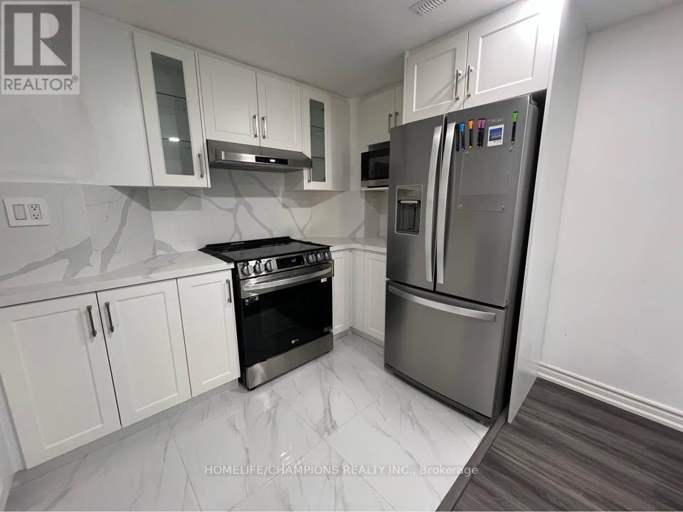 2095 Duberry Drive, Pickering, Ontario  L1X 1Y7 - Photo 6 - E12204545
