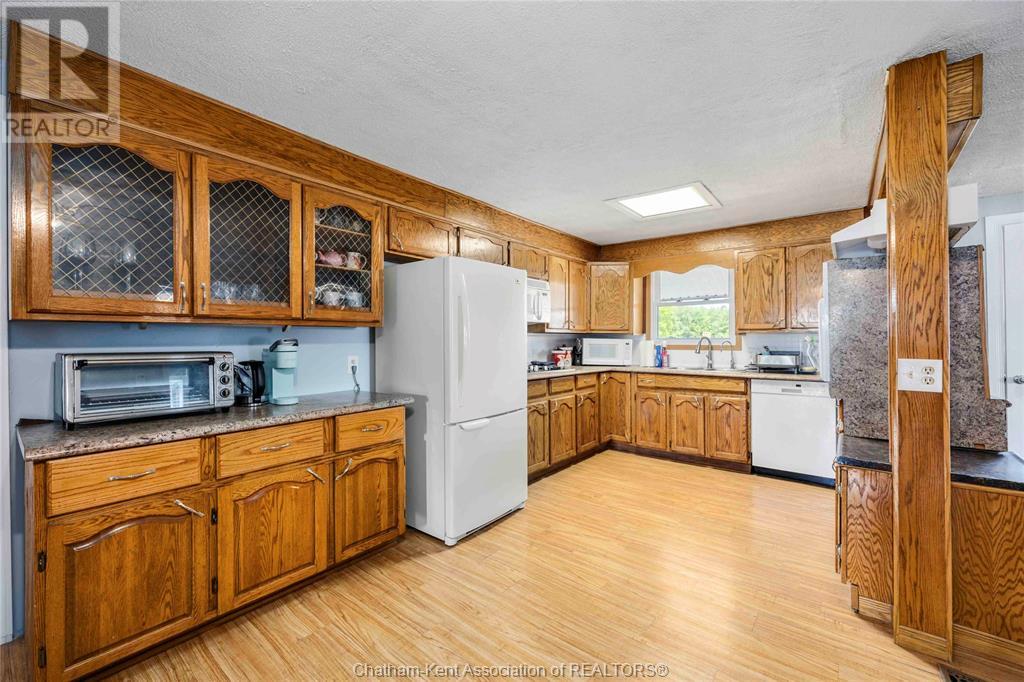 1400 Marthaville Road, Dawn-Euphemia, Ontario  N0P 1M0 - Photo 8 - 25013825