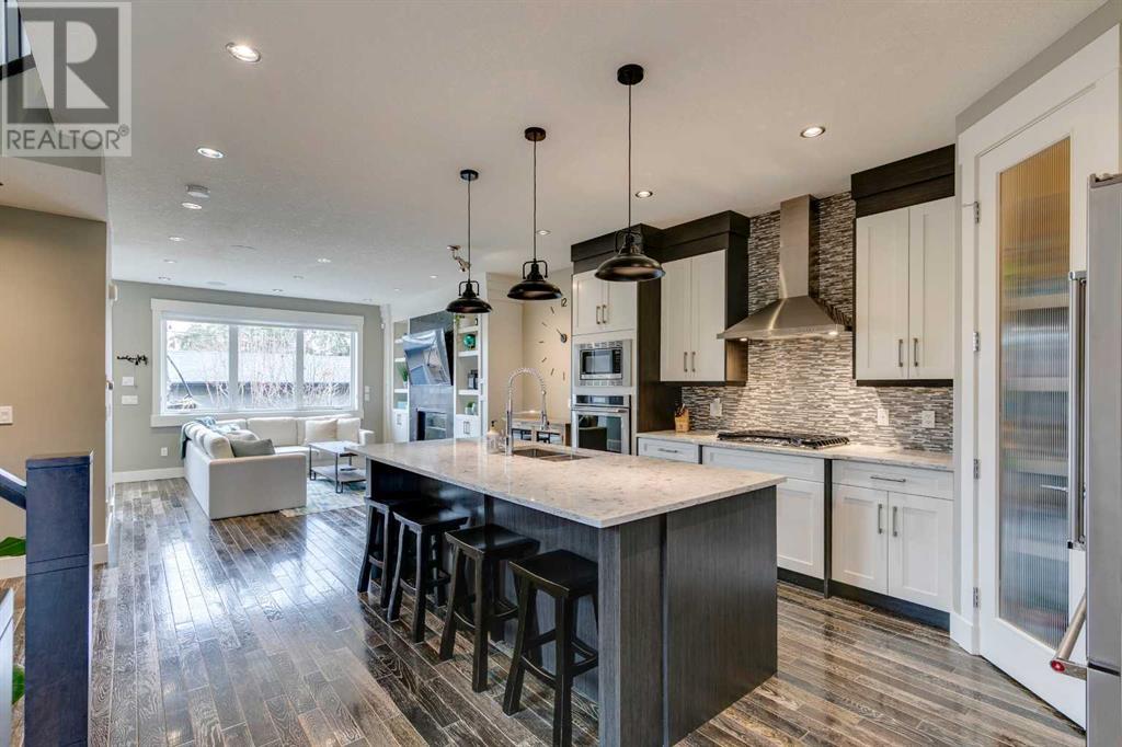Property at 2410 37 Street SW image 5