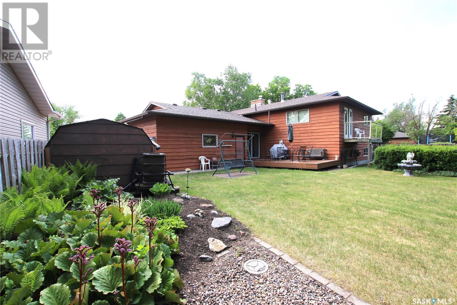 78 Marquis Crescent S, Yorkton, Saskatchewan  S3N 3L7 - Photo 2 - SK008371