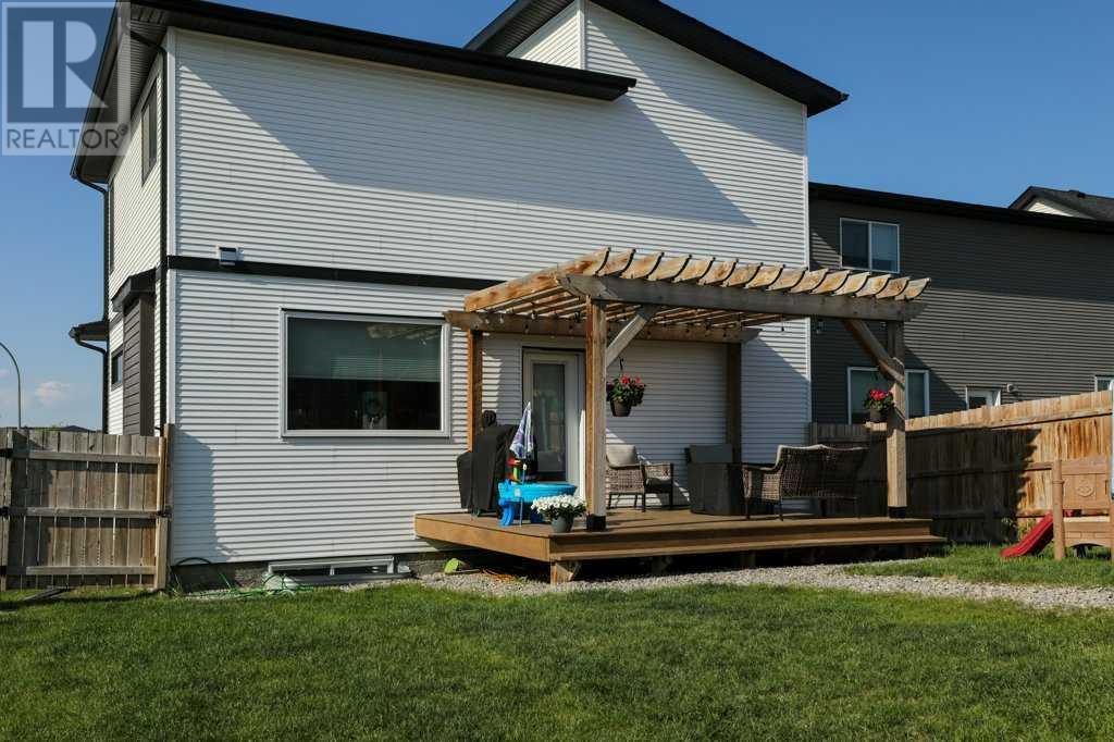 Property at 23 Country Meadows Boulevard W image 4
