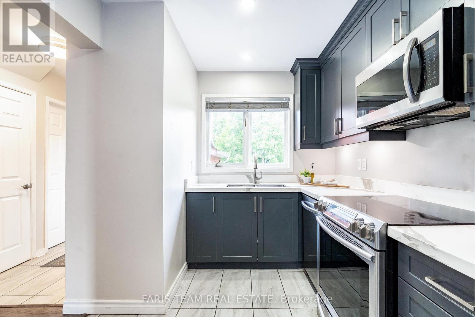 1201 Hill Street, Innisfil (Alcona), Ontario  L9S 1X8 - Photo 4 - N12204523