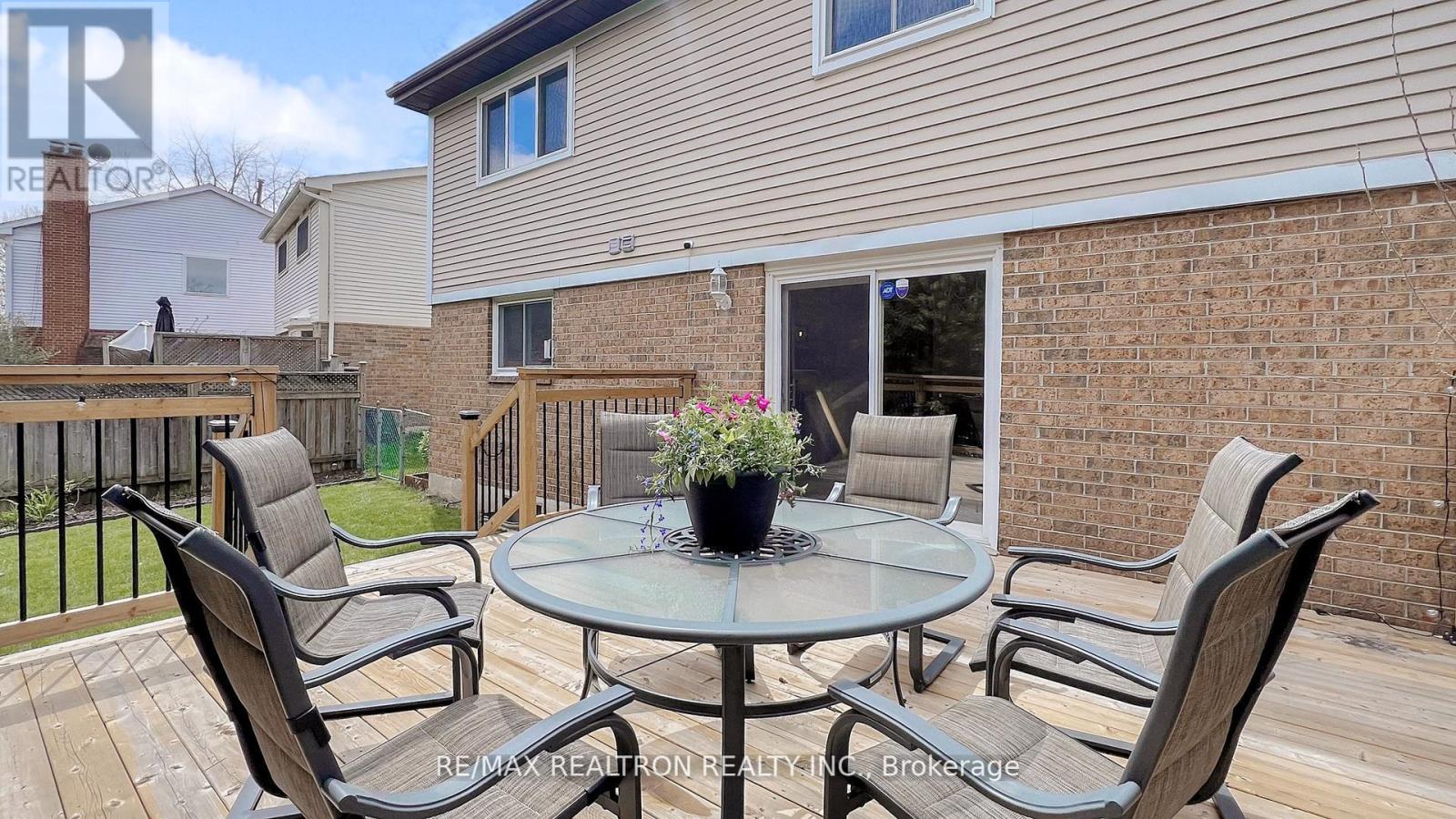 214 Stephen Street, Richmond Hill (North Richvale), Ontario  L4C 5P1 - Photo 32 - N12204536