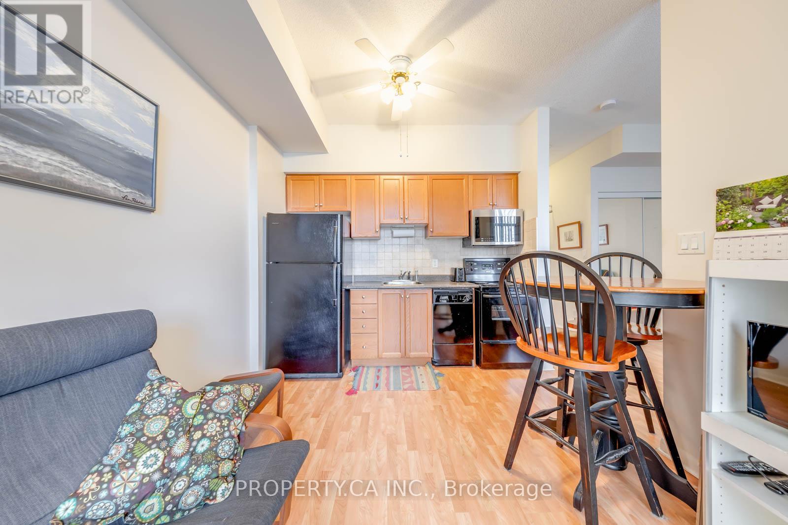 224 - 2464 Weston Road, Toronto (Weston), Ontario  M9N 0A2 - Photo 1 - W12204492