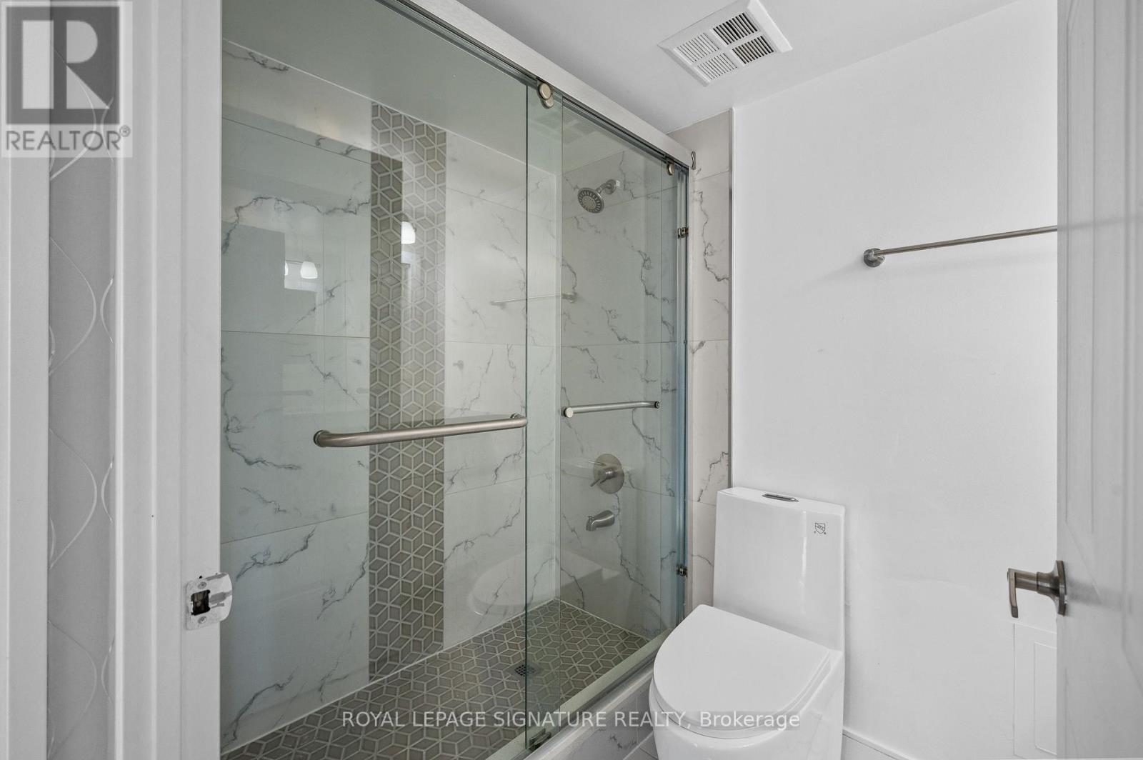 2301 - 350 Webb Drive, Mississauga (City Centre), Ontario  L5B 3W4 - Photo 23 - W12204496