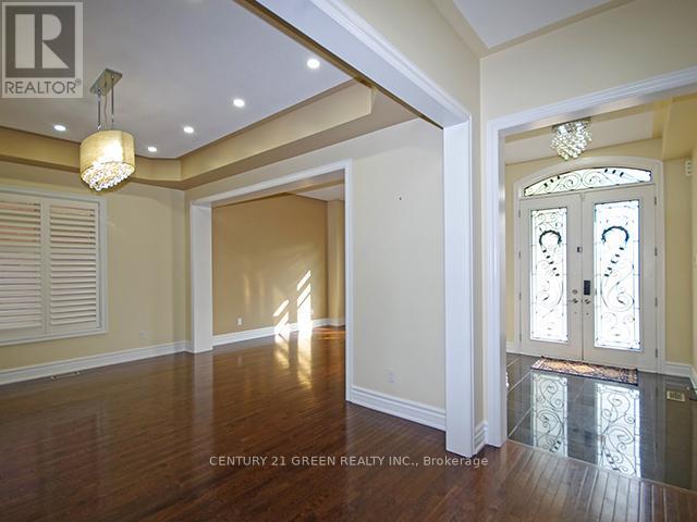 15 Interlacken Drive, Brampton (Credit Valley), Ontario  L6X 0Y1 - Photo 4 - W12204512