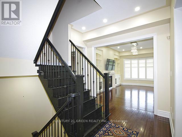 15 Interlacken Drive, Brampton (Credit Valley), Ontario  L6X 0Y1 - Photo 5 - W12204512