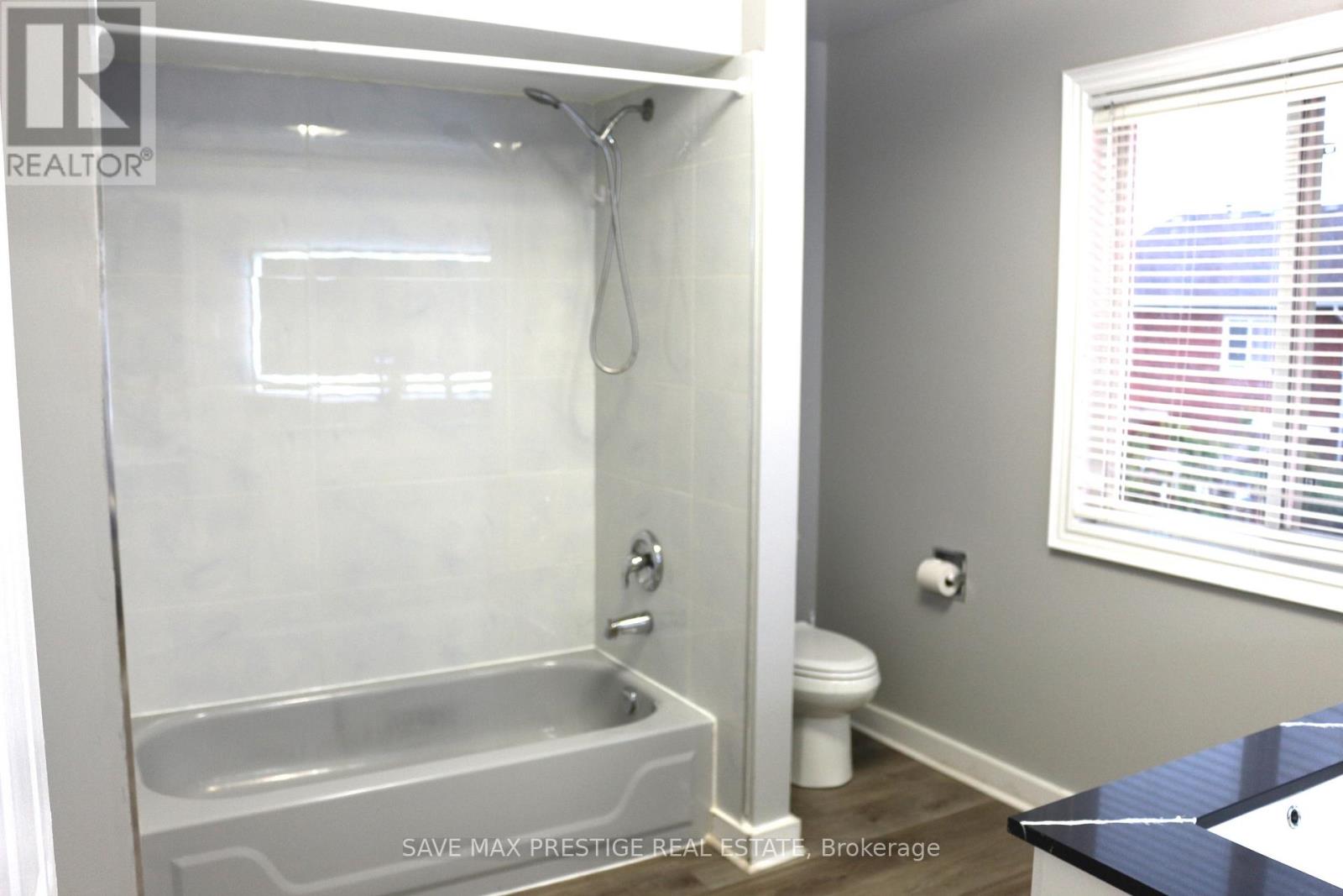 36 Kentucky Drive, Brampton, Ontario  L6Y 4E9 - Photo 19 - W12204520
