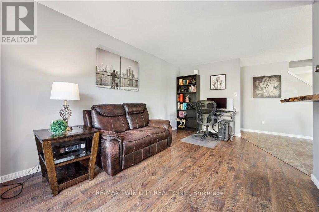 F27 - 6 Upper Mercer Street, Kitchener, Ontario  N2A 0E4 - Photo 10 - X12204533