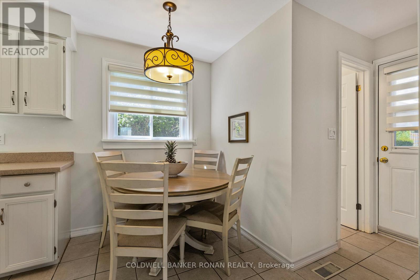 104 Nelson Street, Bradford West Gwillimbury, Ontario  L3Z 2B6 - Photo 15 - N12162163