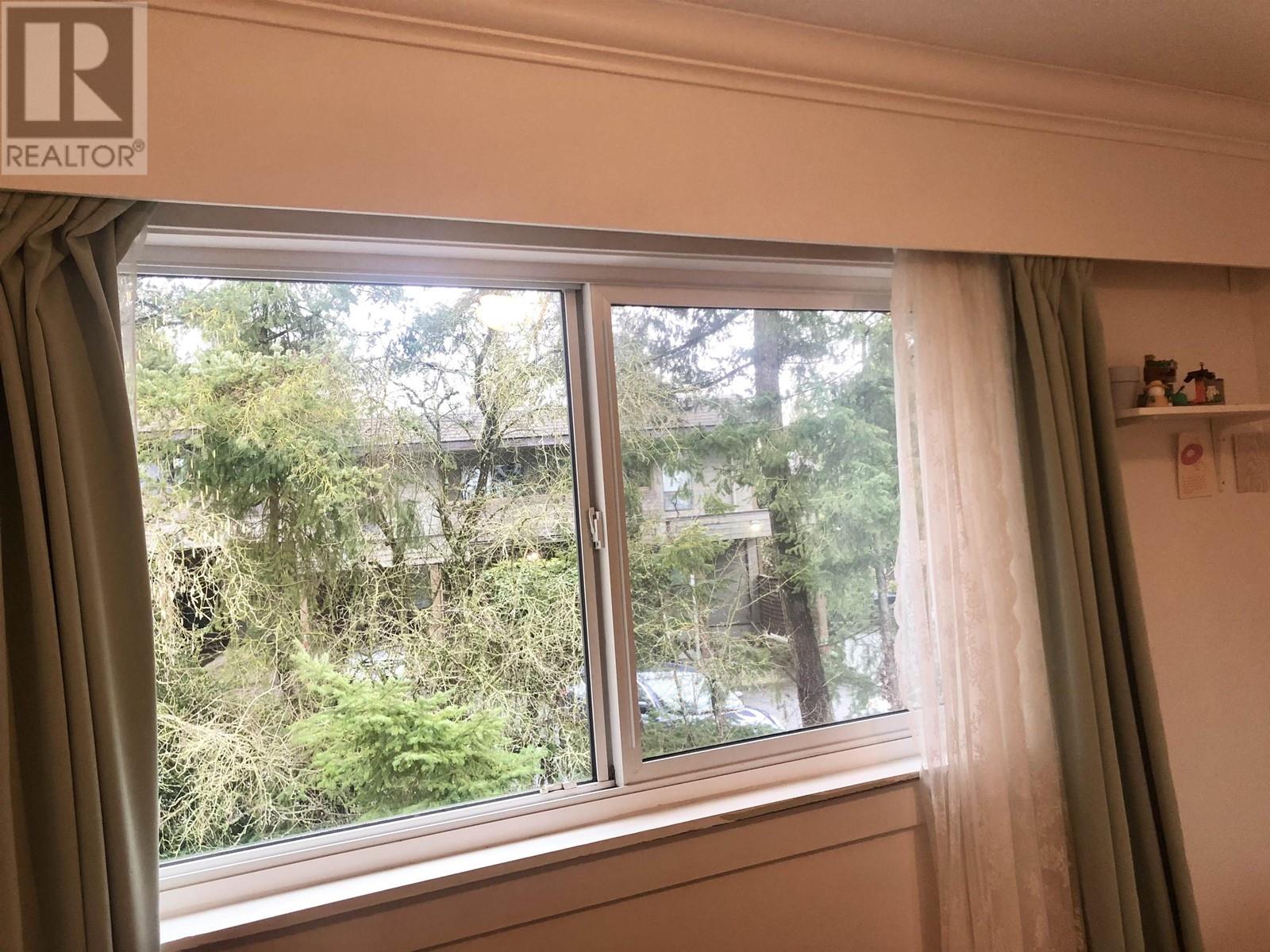 6722 Kneale Place, Burnaby, British Columbia  V5B 2Z2 - Photo 8 - R2994646