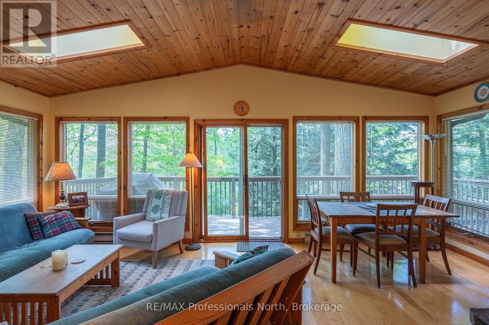 1023 Maiden Trail, Minden Hills, Ontario  K0M 2K0 - Photo 10 - X12204572